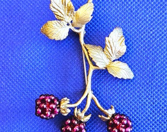 Michael Michaud Raspberries brooch pin, bronze with garnet beads marked RC MMA, Metroplitan Museum of Art Royal Collection, Exc vintage cond