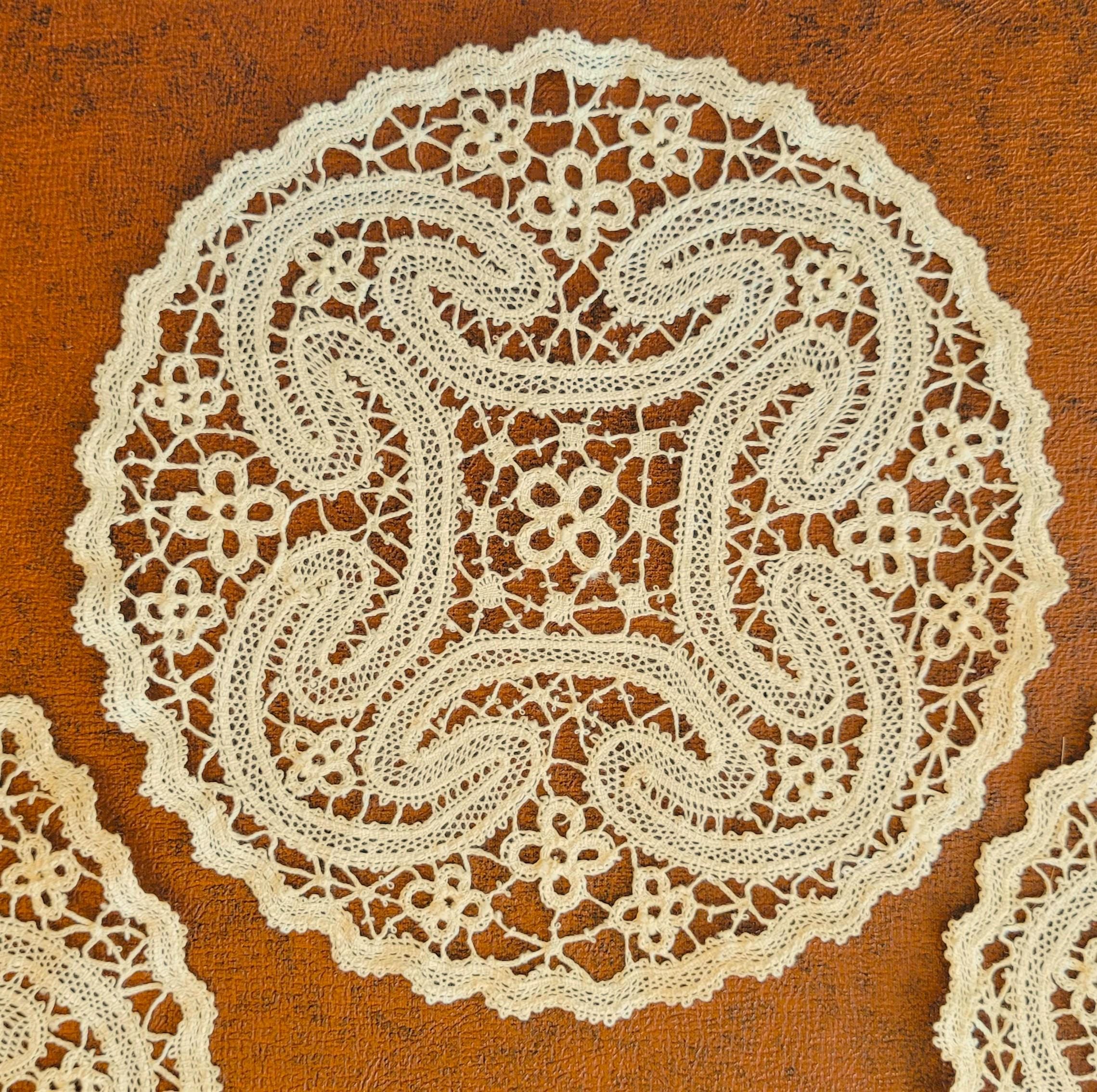 Bobbin Lace Table - Etsy