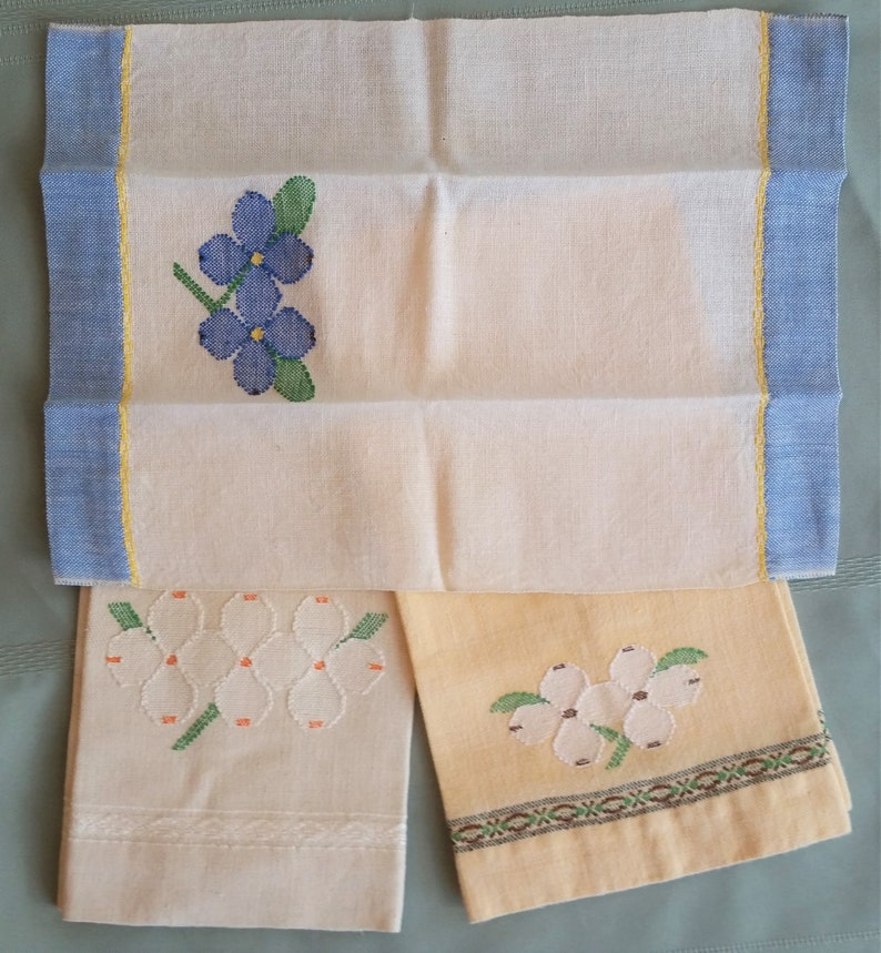 1 Fingertip size and 2 Tea or Guest Towels made for the Bearskin Craft Shop Three Handwoven Dogwood Towels Crossnore School Weavers ? TN