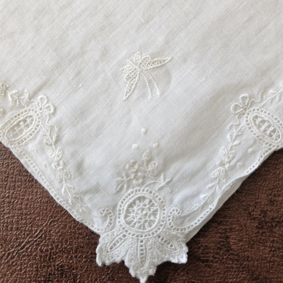 White Wedding Hanky embroidered with fine delicat… - image 4