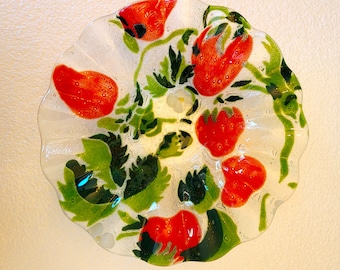 Set of 4 Sydenstricker Strawberries Fused Glass Bowls or Candy dishes 6.75" x 1.5" deep, Brewster, Cape Cod MA, Excellent vintage condition
