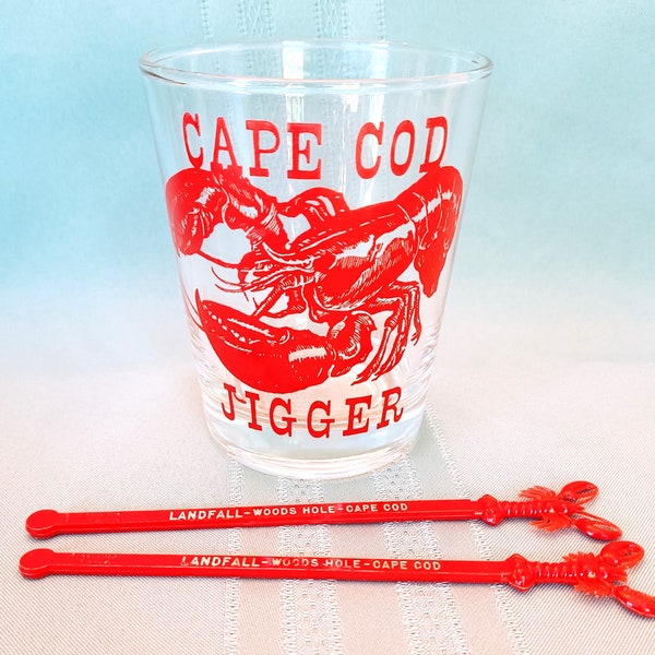 Cape Cod Lobster 13 oz Jigger glass 4.5" tall & 2 red plastic lobster topped Landfall Woods Hole swizzle sticks, Excellent vintage condition