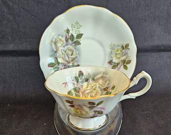 White Rose Queen Anne Bone China Teapot Queen Anne White Roses