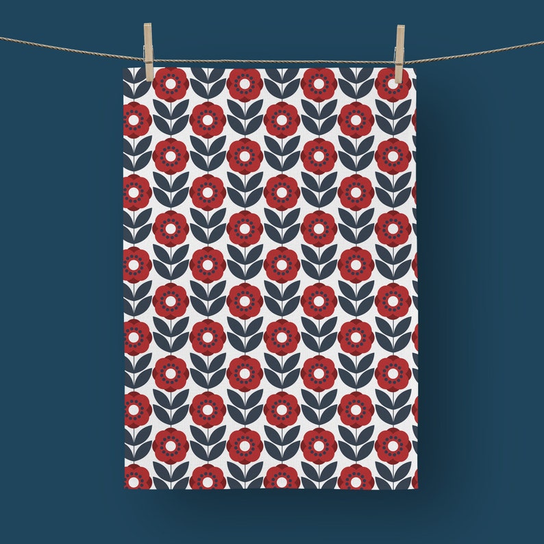Tea Towel Poppy in Red and Navy Home Gift image 2
