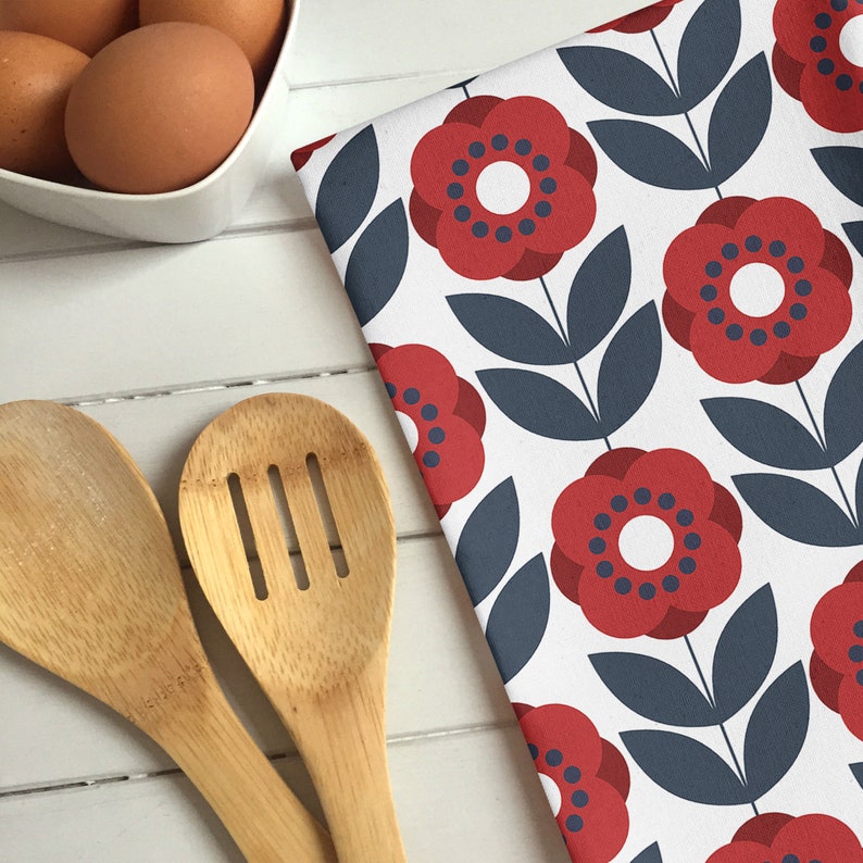 Tea Towel Poppy in Red and Navy Home Gift image 1