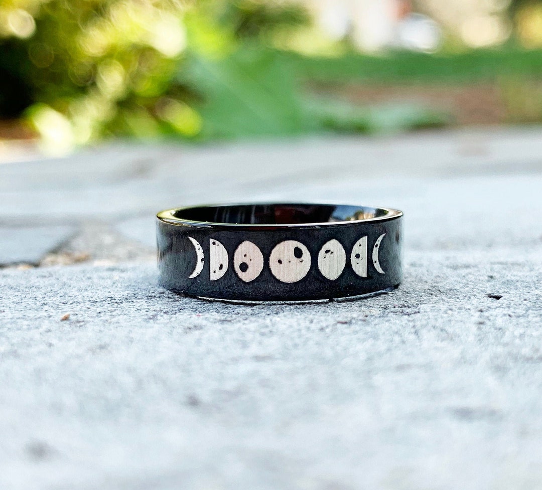 Black Phases of the Moon Ring, Engraved Stainless Steel Full Crescent ...