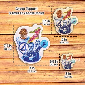 Op de afbeelding: Drie maten Fantastic Four-stickers, met de personages in een stripboek stijl. De stickers zijn verkrijgbaar in 7,6 cm, 9,7 cm en 14 cm.