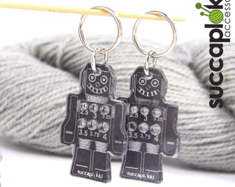 SET of TWO-Ropotti keyring - Needle gauge (mm/EUR), robot shaped keycharm with mm scale knitting needle gauge, made out of recycled plastic