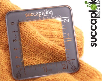 Silmuccaruutu - Gauge Checker, sturdy knitting square made out of fully recycled plastic
