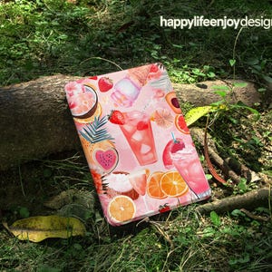 Fruits colorés : toute nouvelle coque Paperwhite pour Kindle/Kobo 12e génération Étui Kindle de 11e génération avec dragonne pour Kindle 2024 Coque Fire HD Fire