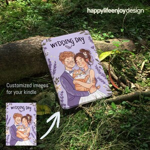 Puede incluir: Una funda Kindle con un fondo lavanda que presenta una ilustraci&oacute;n de boda. La ilustraci&oacute;n representa a una pareja sosteniendo un gato, con las palabras "WEDDING DAY" en la parte superior. La funda est&aacute; rodeada de elementos florales y el texto "Customized images for your kindle".