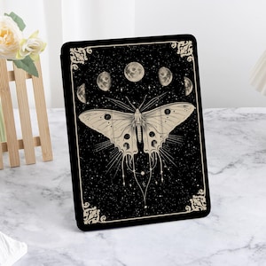 Funda Moon Moth para iPad Air 4/5/6/7, iPad mini 7/6/5, iPad Pro (12.9", 11", 10.9", 10.2", 9.7"), iPad Air (11", 13") y iPad (11", 10").