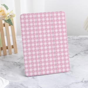 Pink Plaid iPad Case with Pencil Holder For 2024 New Air 4/5/6 iPad Pro 11 12.9 13 iPad 2022 2021 2024 iPad 10/9/8 iPad mini 6/7