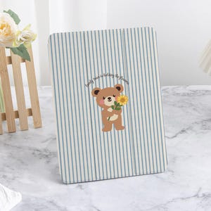 Cute Bear iPad Case For Air 4/5/6 iPad Pro 13 12.9 11 2021 2022 2024 iPad 9.7&quot; 10.2&quot; 10.9&quot; 11&quot; 12.9 inch iPad Case Cover with Pen Slot