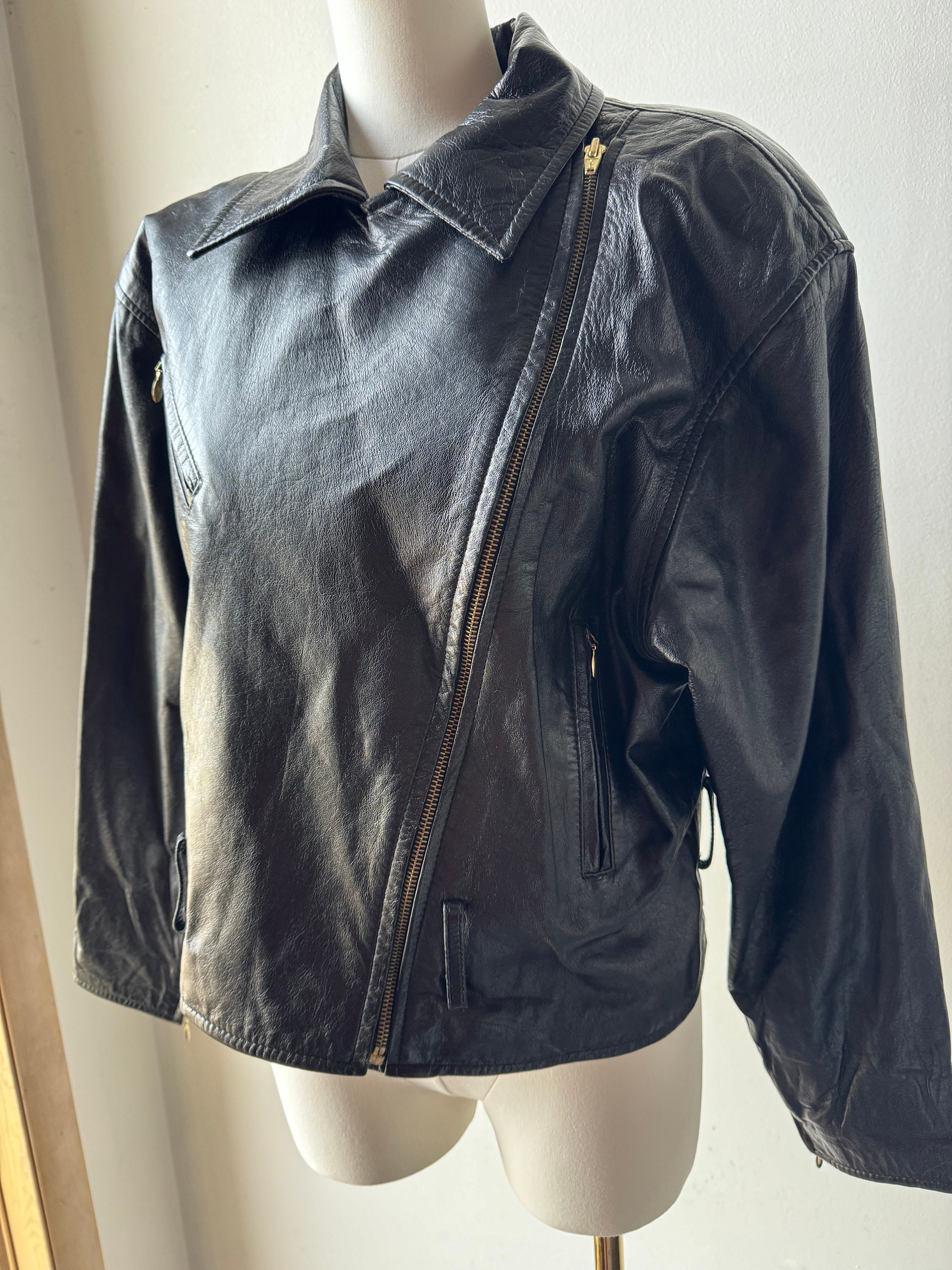 rave ジャケット A Bathing Ape (Bape) X Undefeated Leather Varsity Jacket XXL