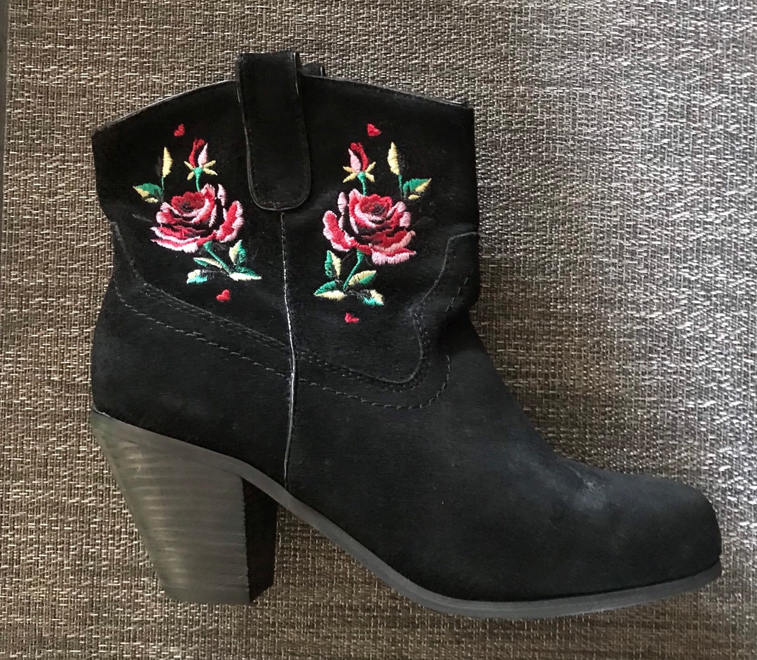INC International Concepts Black Suede Ankle Boots with Embroidered Bee INC International Concepts Men main image 3