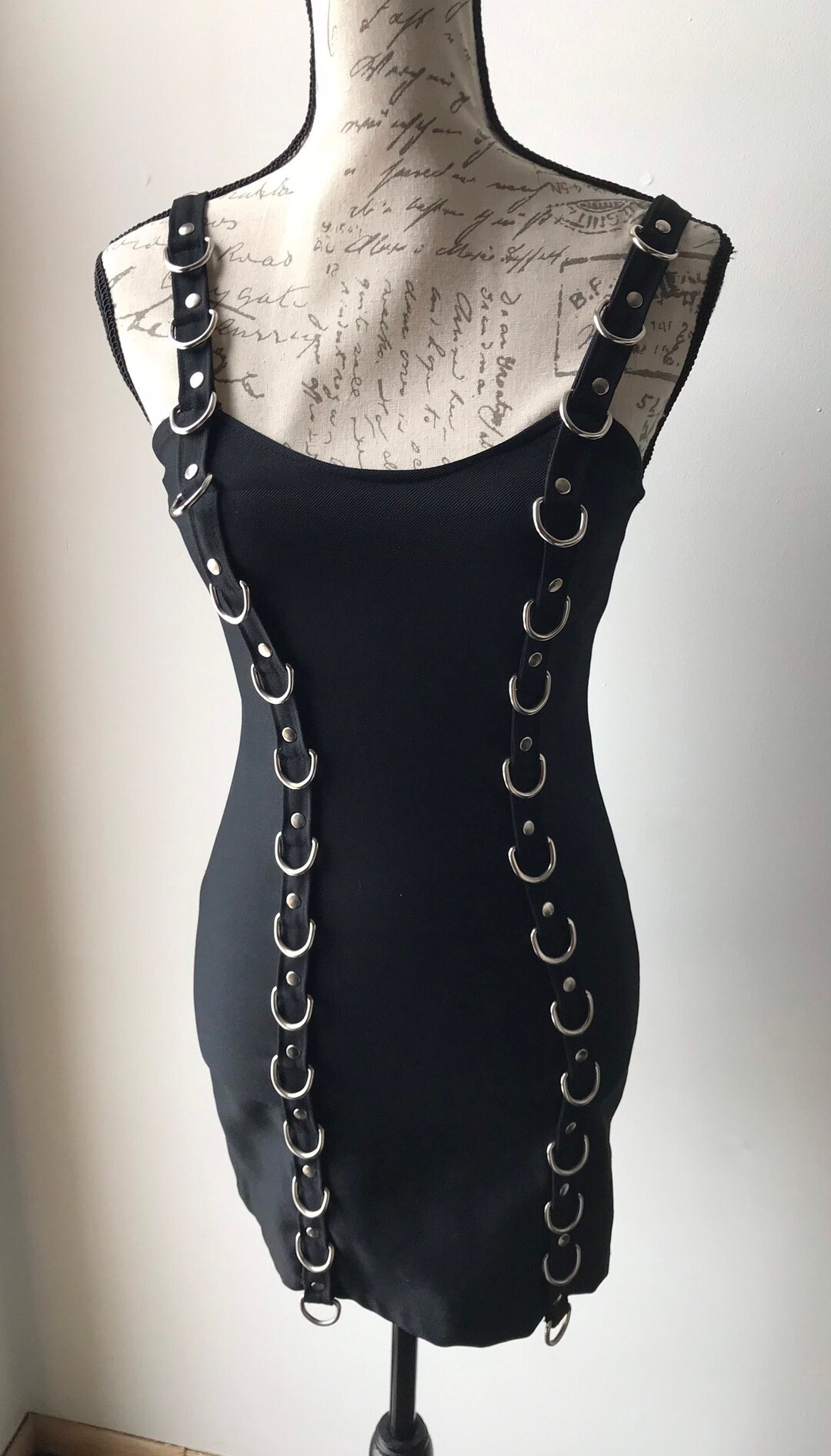 black mini dress sleeves Tivoli Long Sleeve Embellished Cowl Neck in Size:FR 50 googlemsrp02.20.25 Modest Black Wedding Dress