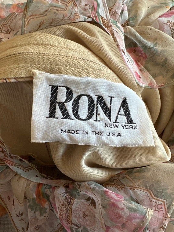 Rona floral 1970s gown - image 3