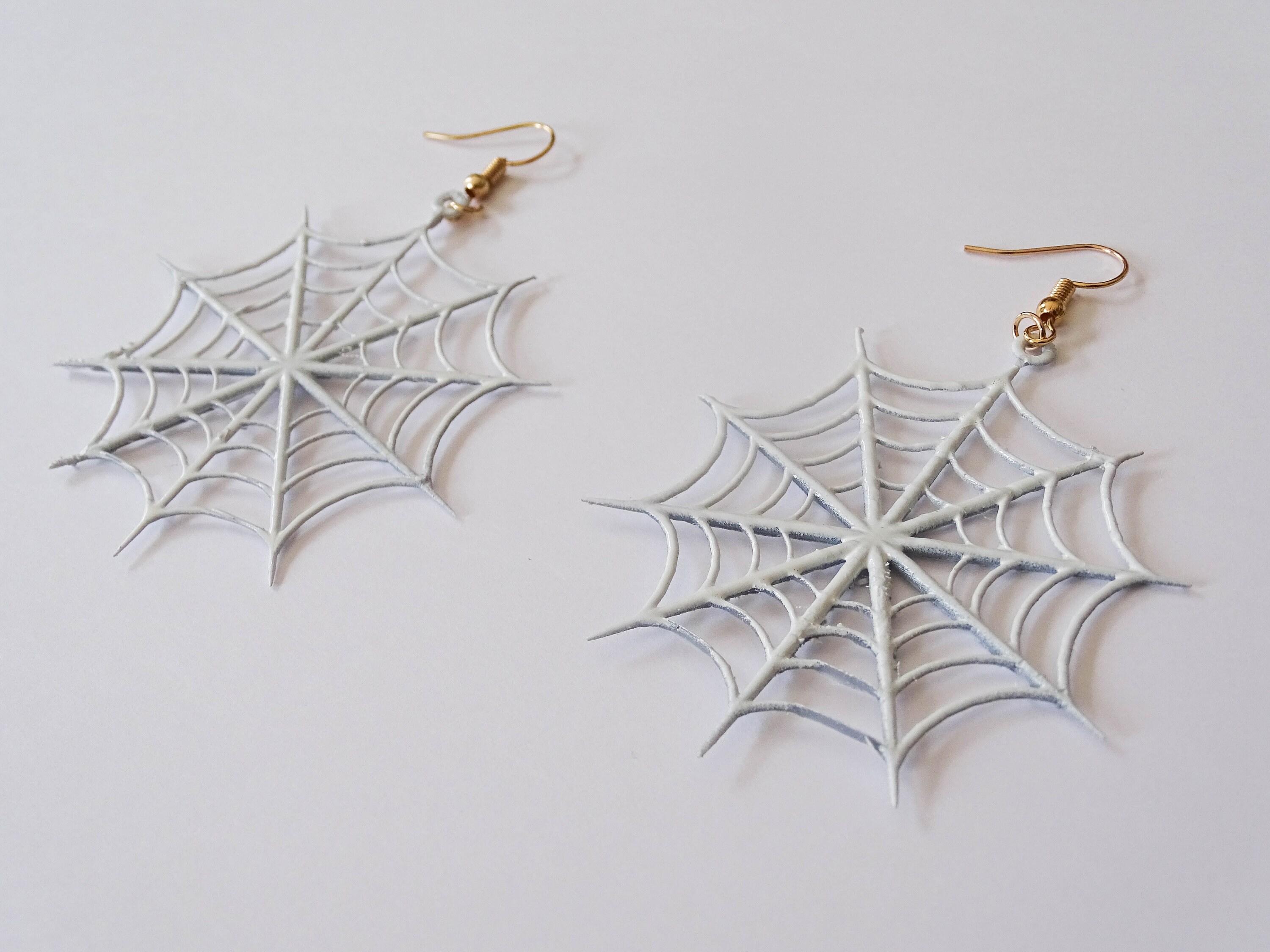 Boucles D'oreilles Argentées Toile Avec Araignée Et Tête De Mort - 33x31 Mm, Neuf Sans Emballage