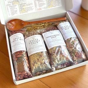 Crockpot Meals Gift Basket - 4+ Servings Each | Easy Soup, Chili, & Beans, Gourmet Food Gift for Busy Families, Fast Meal Prep, Slow cooker