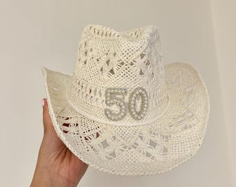 Geburtstags-Cowgirl-Hut | Stroh Perle Cowboy-Hut | 30 Jahre Geburtstagshut | Personalisierte Geburtstagsmütze | Geschenk zum 21. Geburtstag | 40.Geburtstag