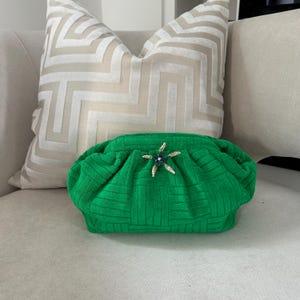 Bolso de mano de rayas con detalle brillante y estrellas de mar verdes / Bolso de mano de rayas con diamantes de imitación / Accesorios para vacaciones