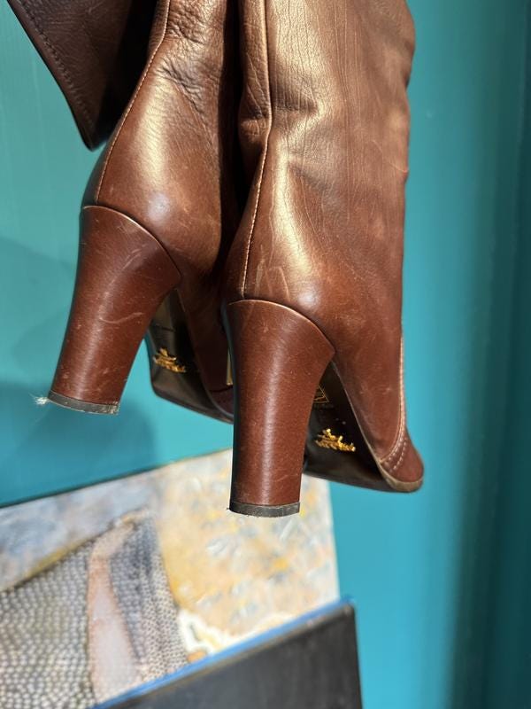 プラダ ブラウン レザー ハイヒールブーツ イタリア製デザイナーブーツ