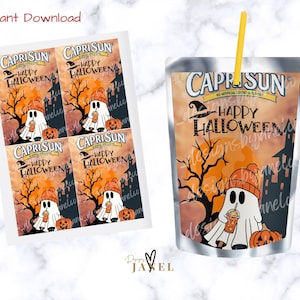 Pode incluir: Uma embalagem de suco Capri Sun com tema de Halloween e uma folha de quatro rótulos correspondentes. O design apresenta um fantasma usando um gorro laranja, segurando uma bebida e uma abóbora. O fundo é laranja com uma silhueta assustadora.