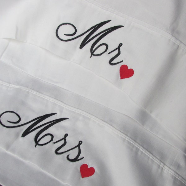 Mr and Mrs Pillowcases-Wedding Gift-Bridal Shower gift-Bedding-Linens-Embroidered His and Her Pillowcases-Pillowcases-Personalized Wedding