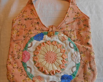 Sweet PEACH SHOULDER BAG Pretty Flowers Vintage Roses Print Arts & Crafts Doily and Pansy Potholder Applique Comfy Cotton Meg Perry Original