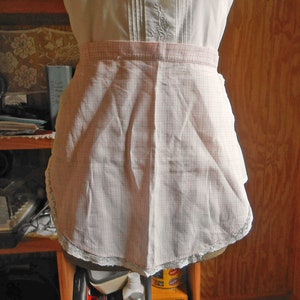 2 CHILDRENS HALF APRONS Buy 1 or Both Hand Sewn Vintage Cotton Yellow Daisy & Bands on Black or Pink Windowpane Lace Trim Ez Care Washable pink