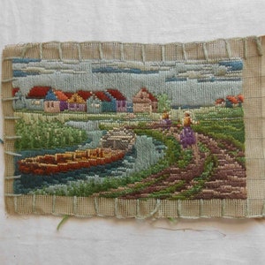 Peaceful WATER SCENE Needlepoint Canvas to Frame Finished Wool Stitched Cottages Boats Figures Gray Sky Green Fields Antique 8.5 x 13 Find Bild 1