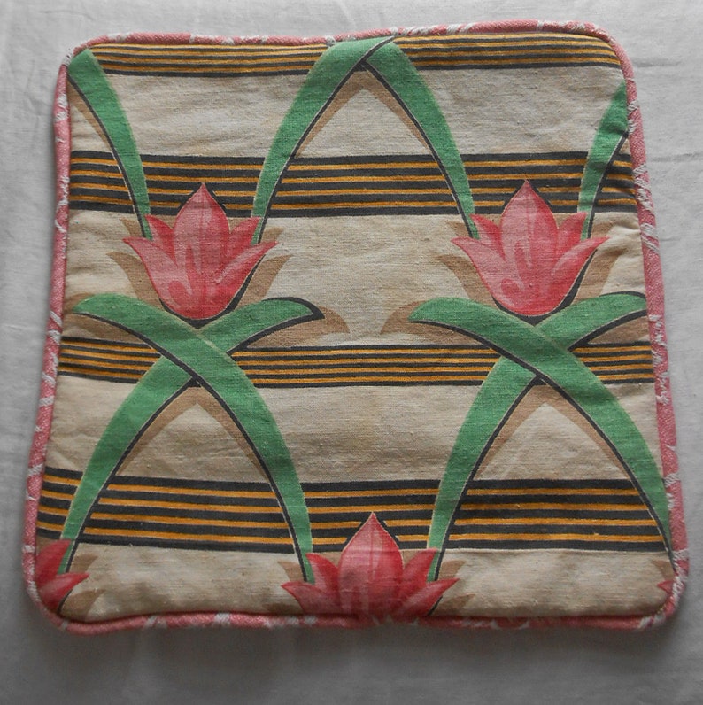 Art Deco PINK TULIPS PILLOW Cover Spring Blooms Gold & Black Geo Stripes Green Sword Leaves Matelasse Back Button Opening Vintage Fabric 15 Bild 5