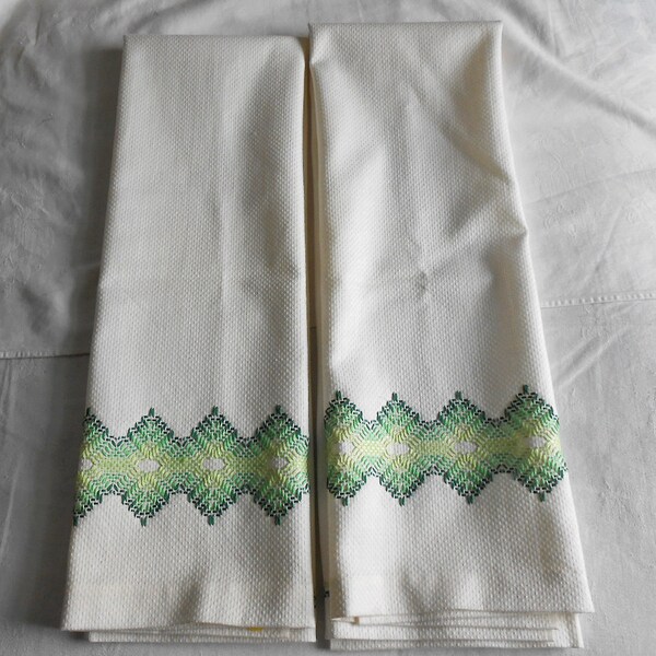 2 GREEN DIAMOND Tea TOWELS Slow Stitch Swedish Hand Embroidery on White Huck Fabric 17" by 35" l Vintage Design Unused E Z Care Cotton Finds