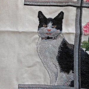 Pretty KITTY CAT Preworked Counted Cross Stitch Black & Gray Cat Window Sill Pink Roses 18 Count Aida Cloth 15 x 18 to Frame or Pillow image 3