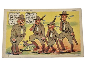 Camp Roberts California Postcard WW2 Curt Teich CT Army Comics Tout le monde est décalé sauf moi
