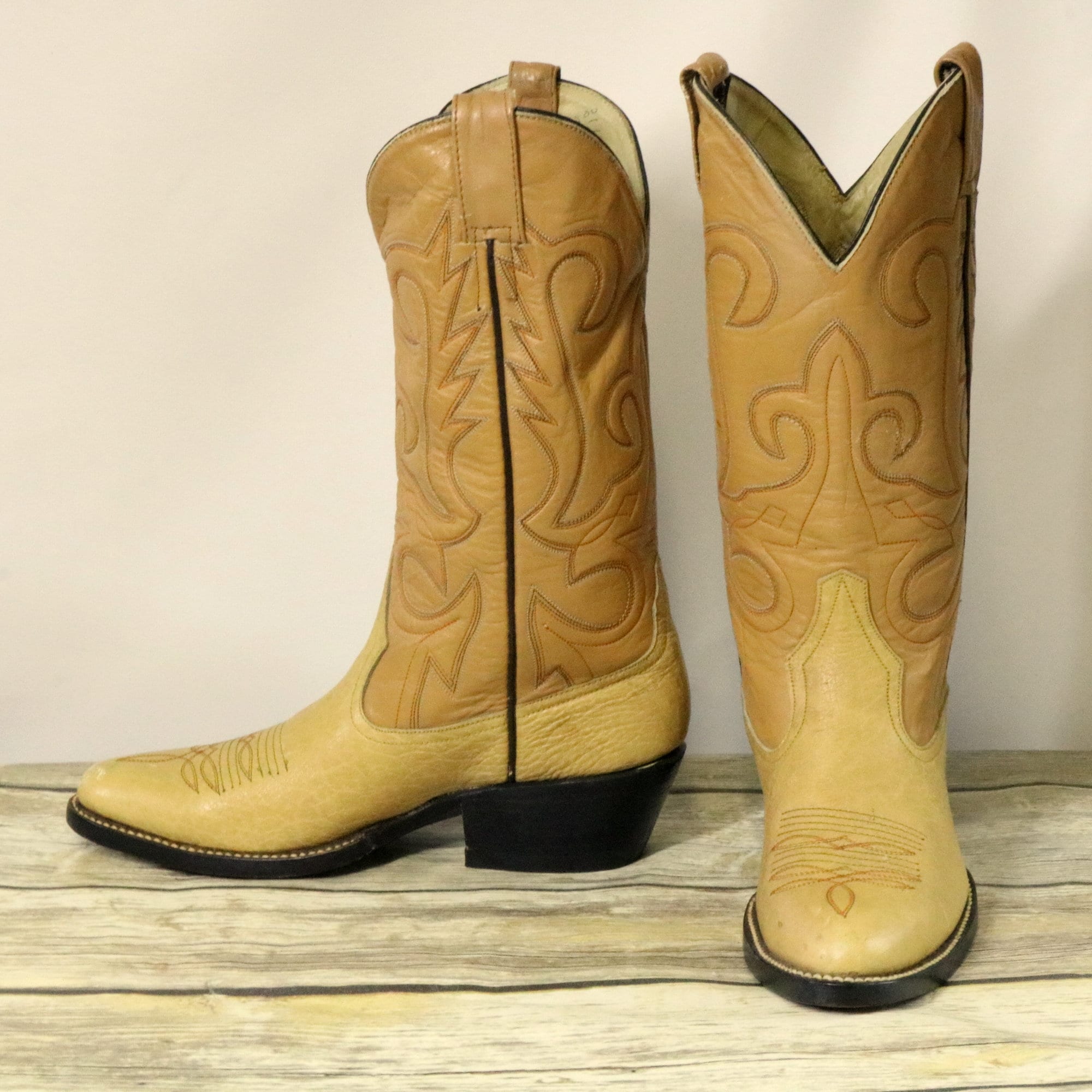 Light hotsell cowboy boots