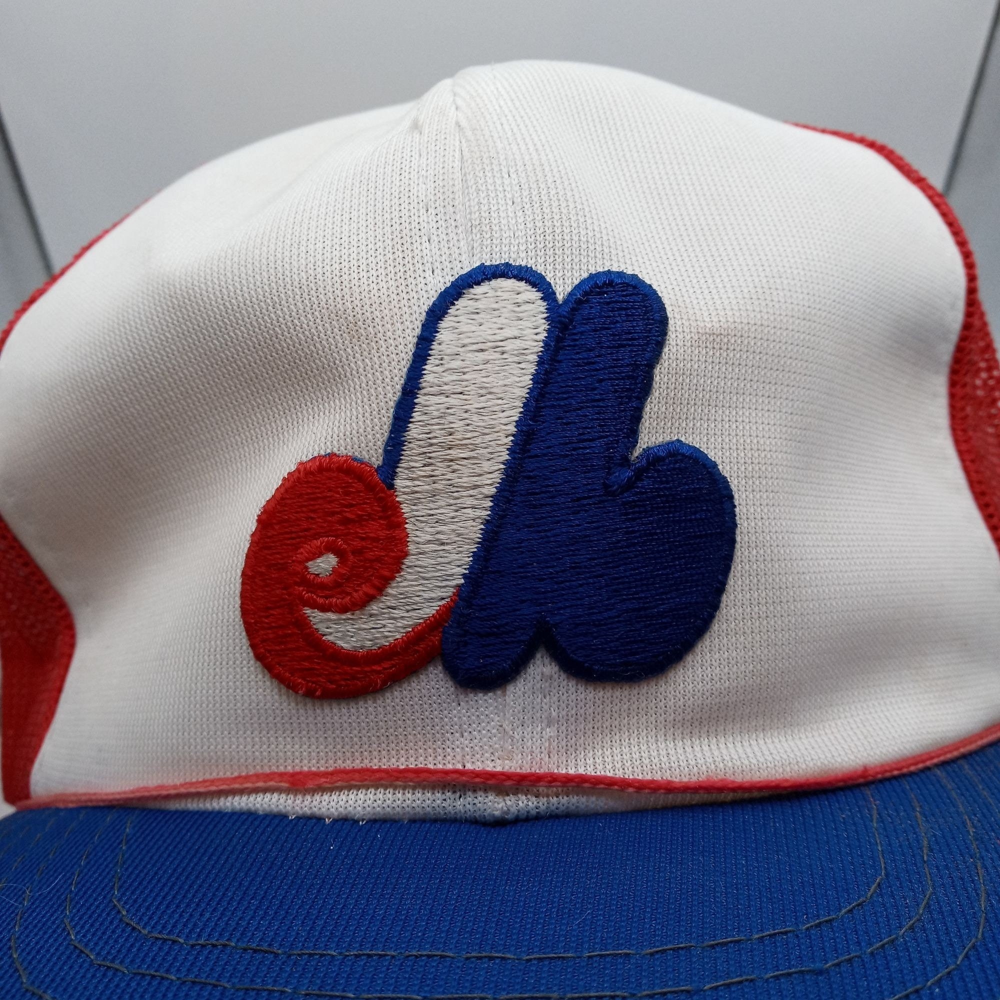 MLB モントリオール　エクスポズ　ヴィンテージ キャップ　未使用 モントリオール エクスポズ メッシュ スナップバック キャップ 帽子