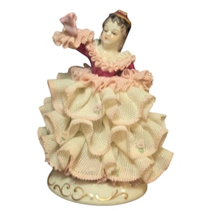 Vintage Irish Dresden Porcelain Figurine Babette Pink Lace Dress Muller Volkstedt 1978