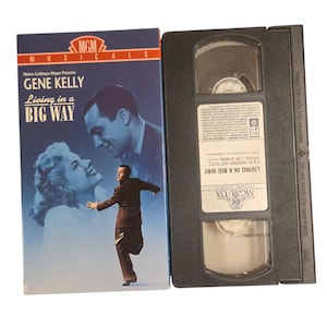 Gene Kelly Living In A Big Way 1947 VHS Classic Comedy Musical Marie McDonald