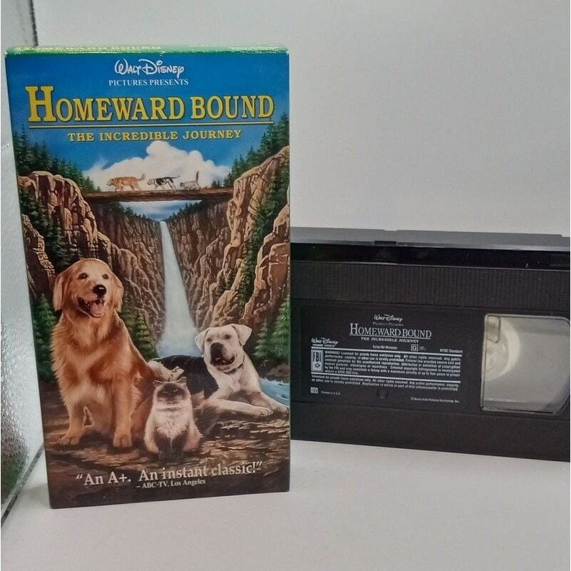 その他 Incredible Story of Dogs [VHS] Vintage Homeward Bound: The Incredible Journey VHS, 1993 Dog