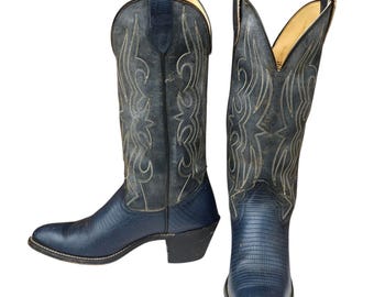 Botas vaqueras vintage Laredo para mujer, talla 8 B, de cuero azul con estampado de lagarto, estilo vaquero desgastado.