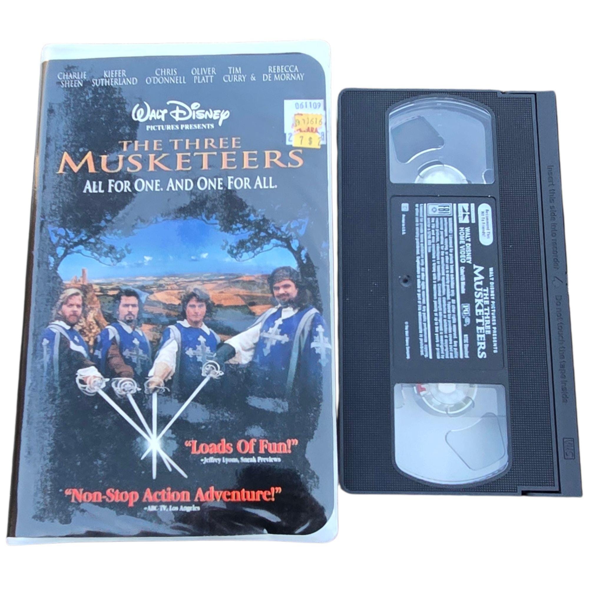 Three Mesquiteers [VHS](中古品) il_fullxfull.7623988909_r2f4.jpg