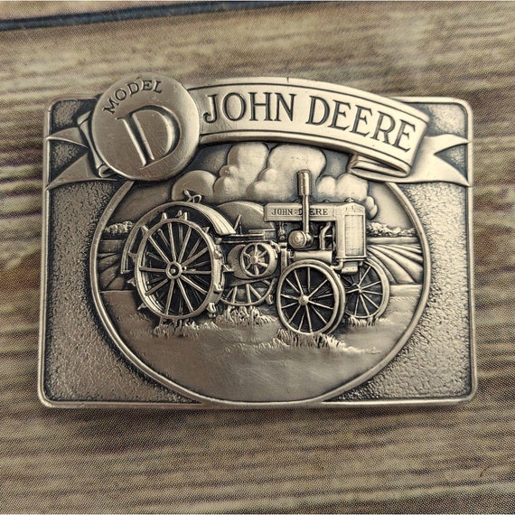 John Deere Model D Tractor Belt Buckle 1988 Agric… - image 1