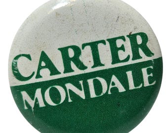 Carter Mondale vintage campagne button pin rond groen wit jaren 70 politiek