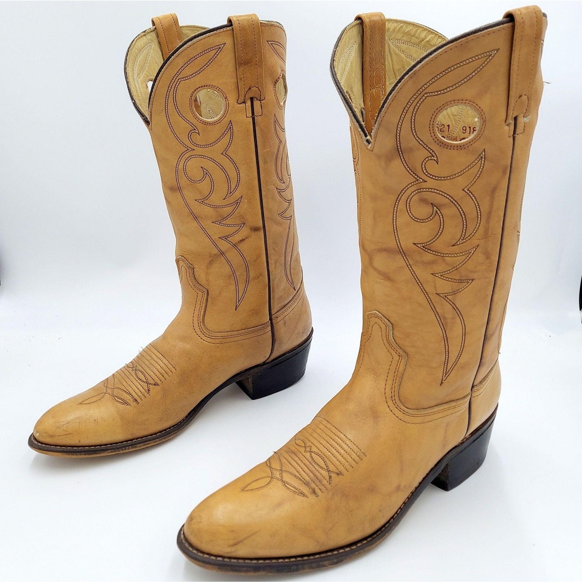 narrow width cowboy boots