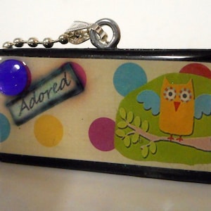 Aanbeden Owl Collage Domino ketting hanger teruggewonnen Mixed Media kunst Upcycled