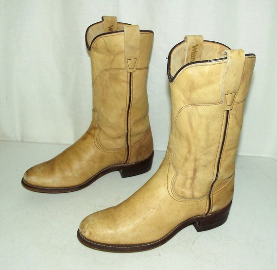 light tan cowgirl boots