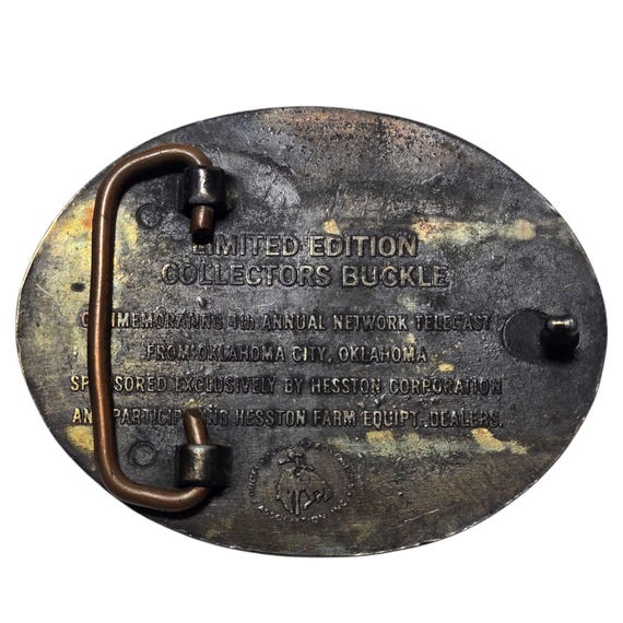 1977年ナショナル・ファイナルズ・ロデオ・ベルト・バックル・ブル