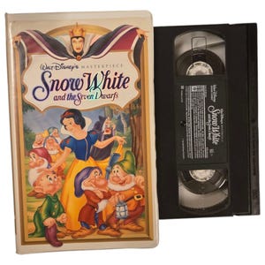 Walt Disney Masterpiece Snow White and The Seven Dwarfs VHS Tape 1994 Edition